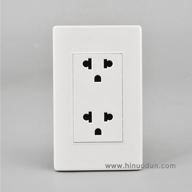 118B-07 15A duplex universal outlet